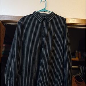 Buckle contour button up shirt XL